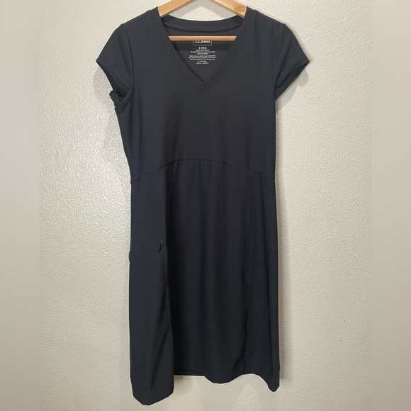 L.L. Bean Women’s Classic Black Performance Dress - Picture 4 of 9